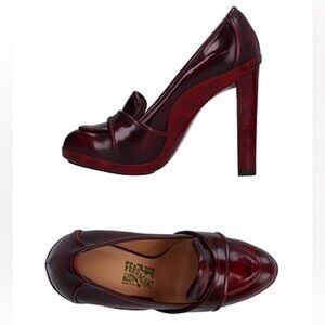 NIB Salvatore Ferragamo Reina Loafer Heels Pumps Red Oxblood Glossy Sz 5.5